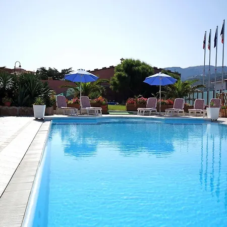 Corallo Hotel 4*