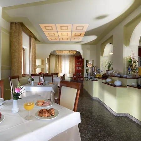 Corallo Hotel 4*